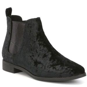 NEW TOMS Black Velvet Women's Ella Ankle Boot